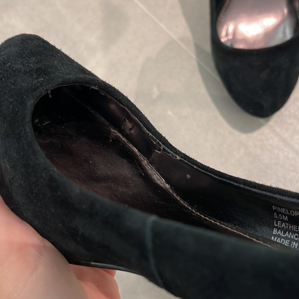 Steve Madden women size 5.5 black suede alike closed shoes kitten heel - Picture 13 of 15